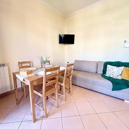 Apartment Aeroporto A 7 Minuti Ampio Trilocale In Centro